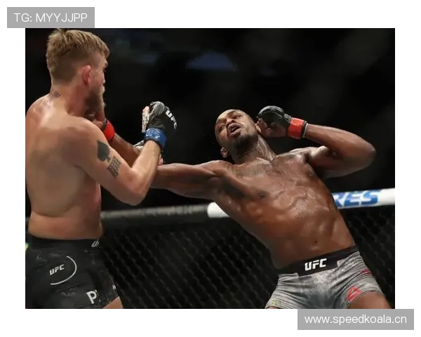 乔恩·琼斯家的冰箱里塞满蛋白粉，连狗都练出八块腹肌了