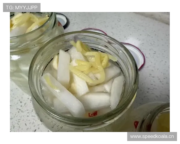 孙兴慜家冰箱里塞满泡菜，训练完回家第一件事是给老爸做饭